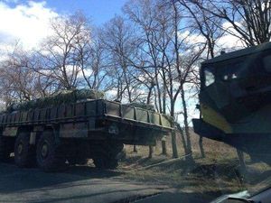Десятки военных машин на дорогах Полтавщины