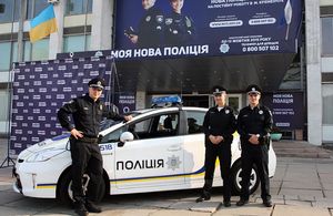 Более 200 кременчужан сдали экзамены на полицейских