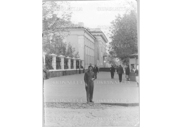 Будинок офіцерів Кременчук 1961 рік фото 142