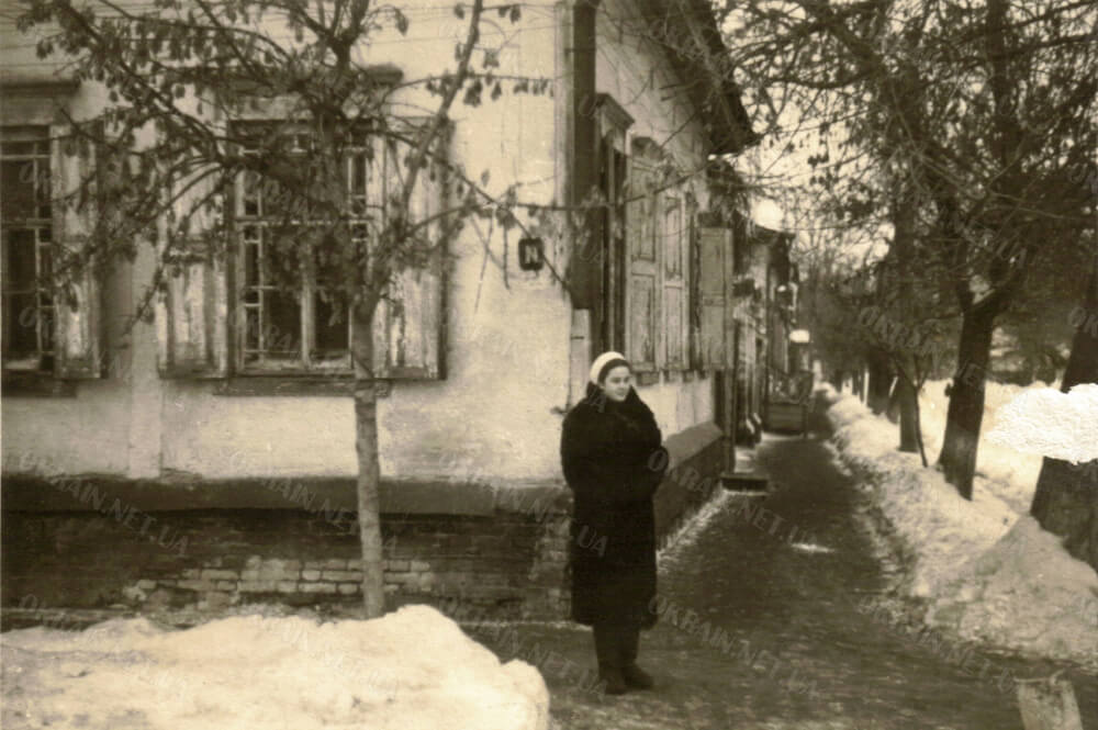 Тетяна Костянтинович в Кременчуці 1941 рік фото 463
