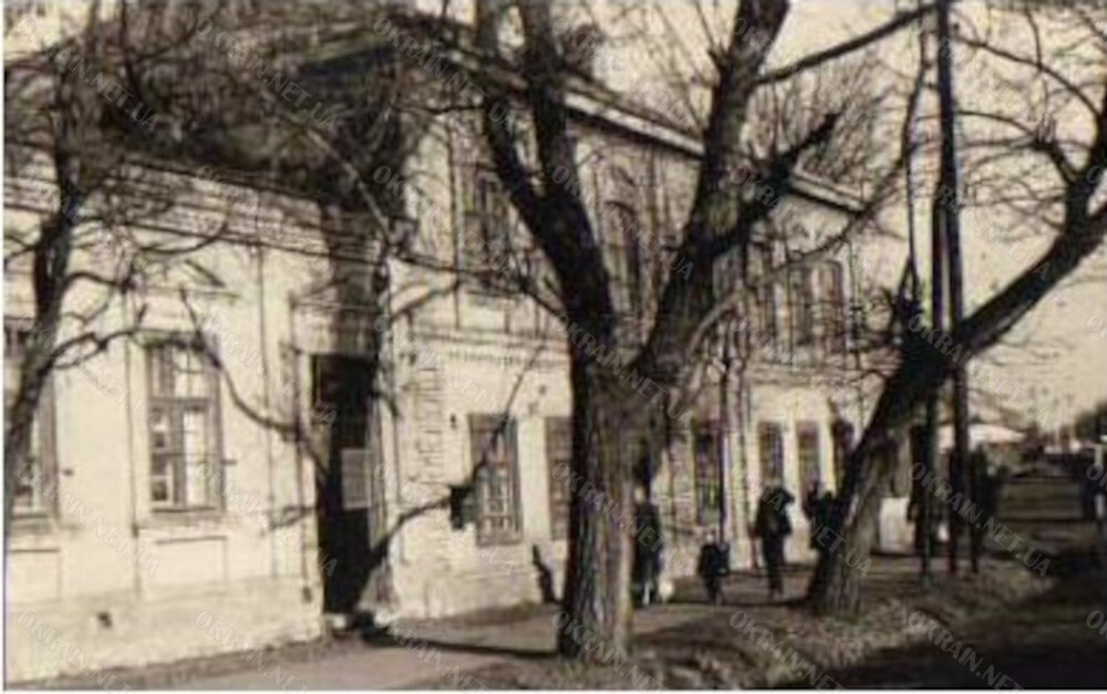 Семирічна школа №10 у Кременчуці 1969 рік фото 766