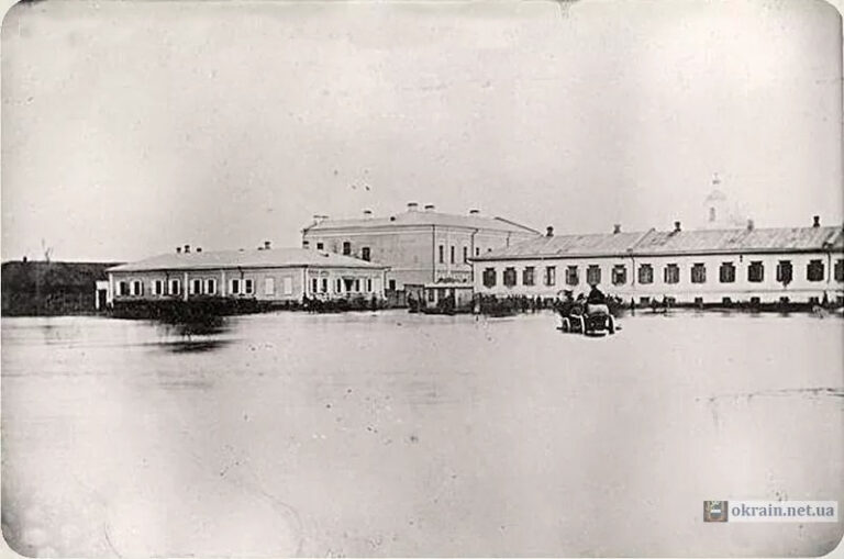 Соборна площа під час повіні 1877 року фото №867