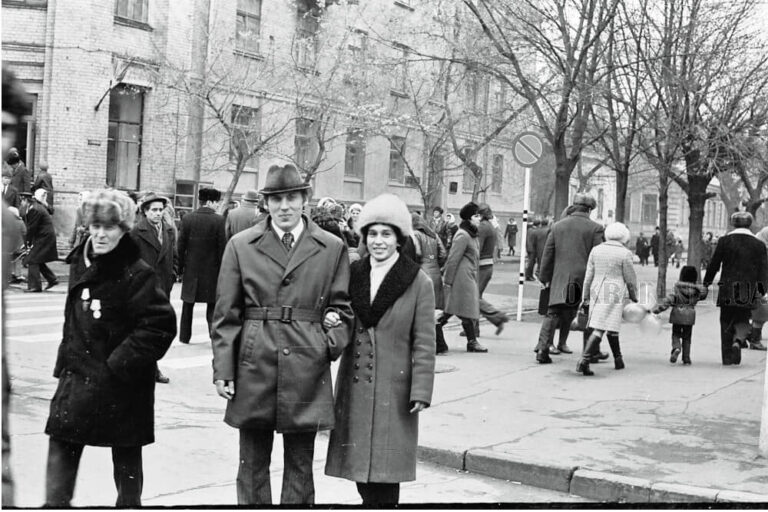 Радянська вулиця (нині Академіка Маслова) 1976 рік фото 1244