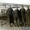 Немецкое фото на фоне моста через Днепр в Кременчуге — фото № 195