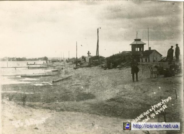 Жильё на дамбе Наводнение в Кременчуге 1931 год - фото № 373