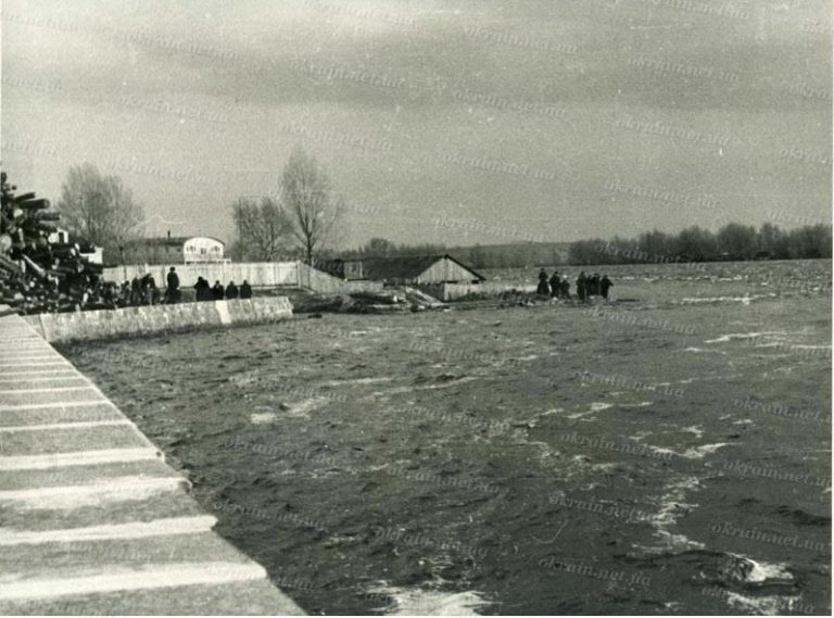 Наводнение в Кременчуге 1954 год - фото № 294