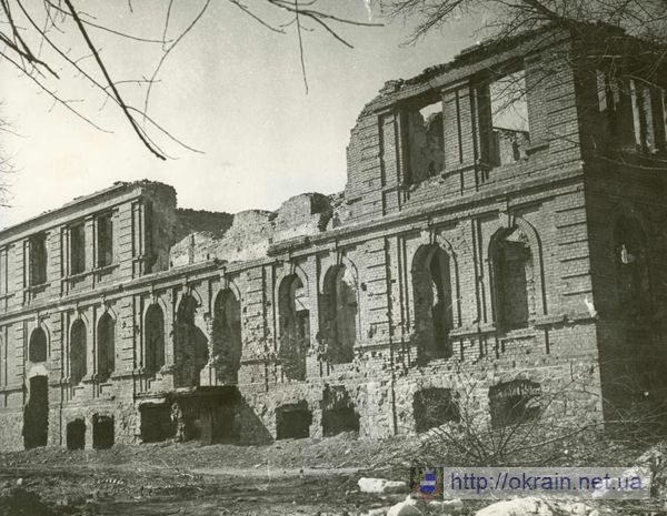 Руины Народной Аудитории в Кременчуге Фото Палуба - фото № 326