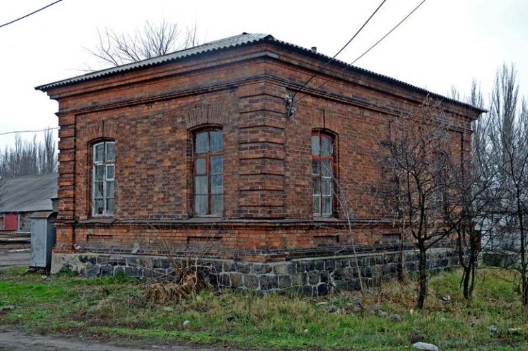 Службова будівля станції Крюків-на-Дніпрі фото 211