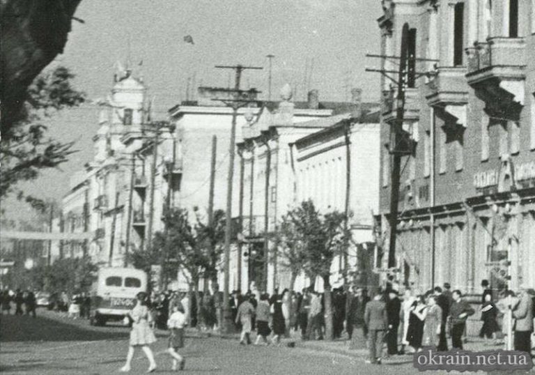 Головна вулиця у Кременчуці 1962 рік фото номер 640