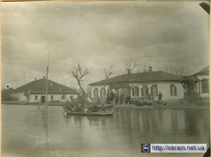 Один из районов Кременчуга во время наводнения 1931 года - фото № 469