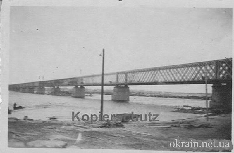 Восстановленный железнодорожный мост в Кременчуге - фото 724