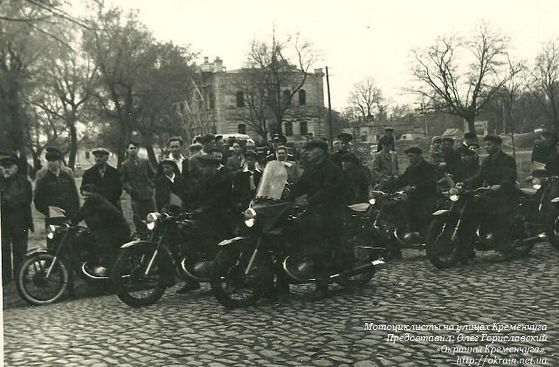 Мотоциклисты на улицах Кременчуга - фото 892