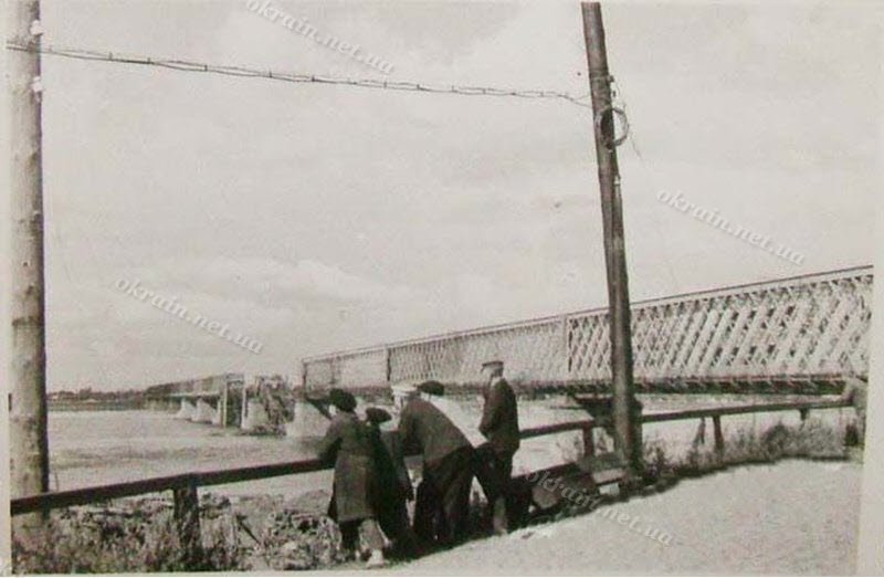 Вид на зруйнований міст Кременчук 1941 рік фото 1520