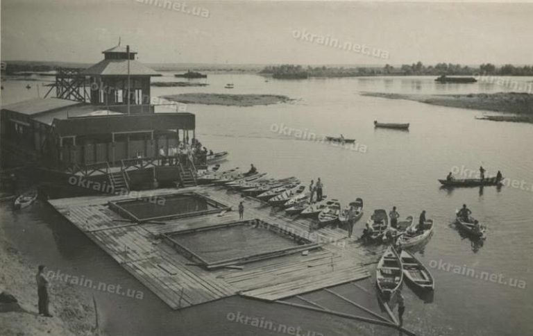 Водная станция клуба «Большевик» в Кременчуге - фото 1653