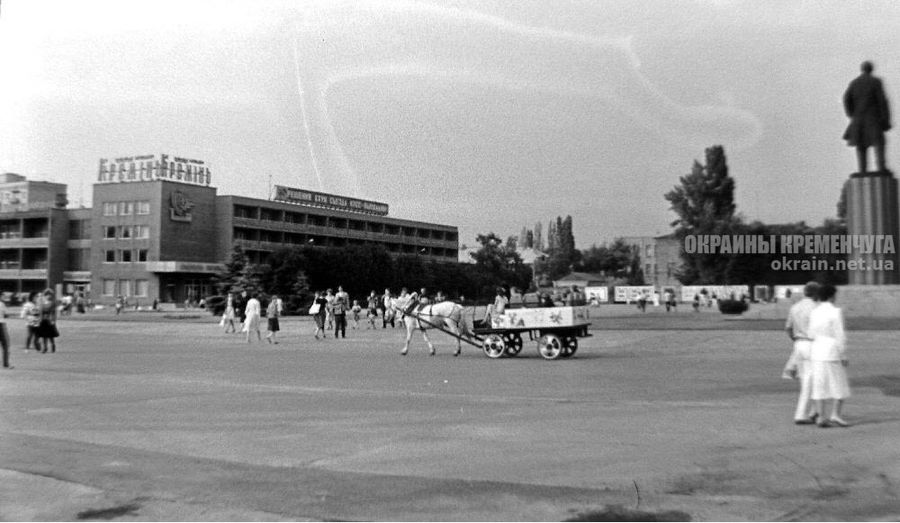 Площадь Победы в Кременчуге 1987 год - фото №1745