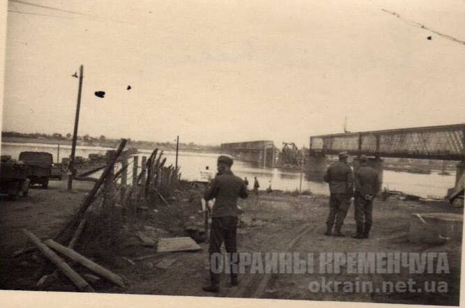 Солдати вермахту біля переправи номер 1750ы через Днепр - фото №1750