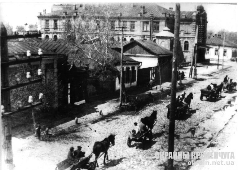Вид на Пушкинскую народную аудиторию Кременчуг 1930 год - фото № 1891