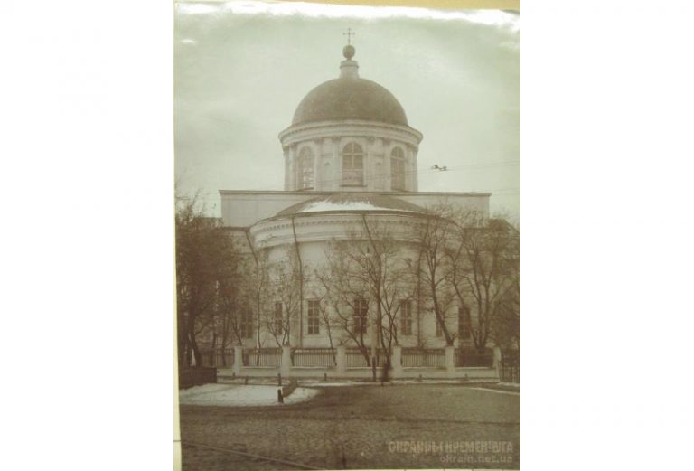 Свято-Успенский кафедральный собор, общий вид с востока, Кременчуг - фото № 1987