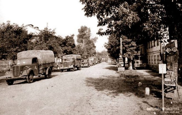 Немецкие войска на улицах Кременчуга 1941 год - фото № 2027