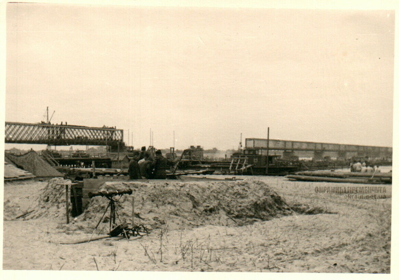 Вид на железнодорожный мост Кременчуг 1941 год фото номер 2093