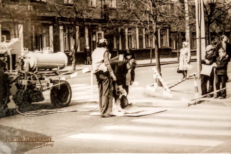 Перекресток улиц Пролетарской и Ленина Кременчуг 1978 год фото номер 2168