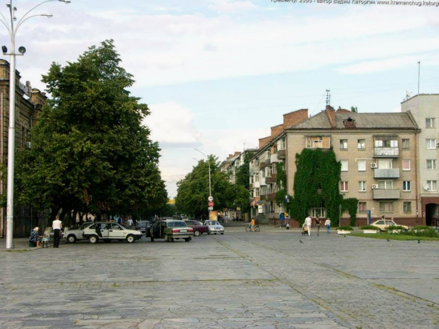 площадь Победы Кременчуг 2005 год фото номер 2174