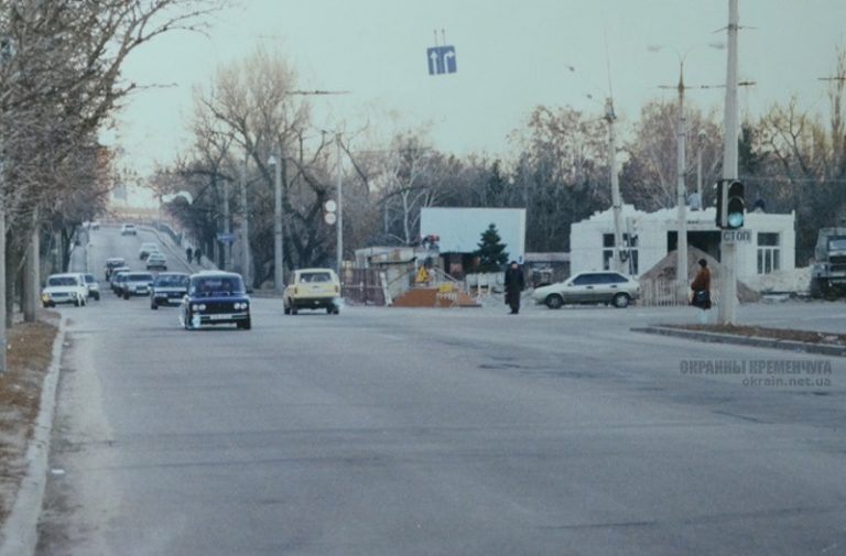Въезд на Крюковский мост в Кременчуге фото номер 2200