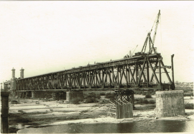 Строительство Крюковского моста 1948 год фото номер 2270