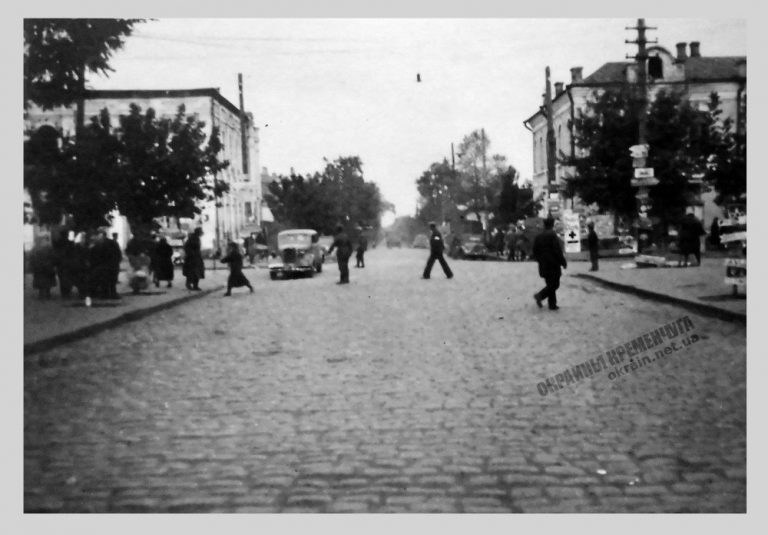 Перекресток улиц в Кременчуге фото номер 2285