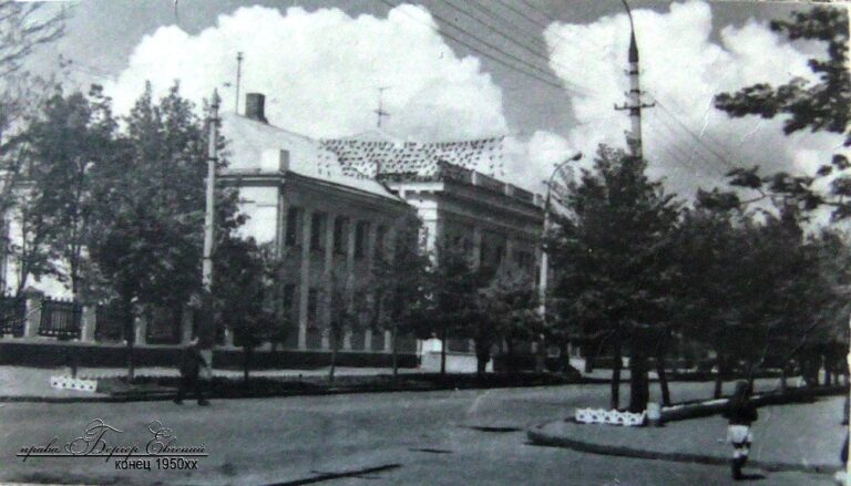 Дом Офицеров в Кременчуге фото номер 2347