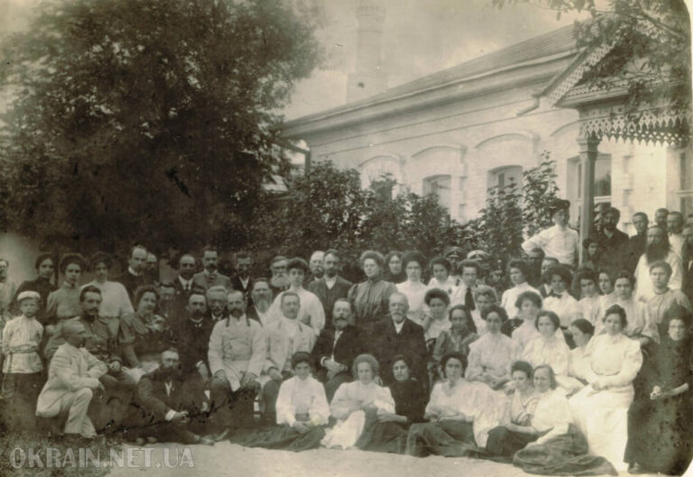 Первый выпуск Кременчугской акушерско-фельдшерской школы 1908 год фото номер 2367