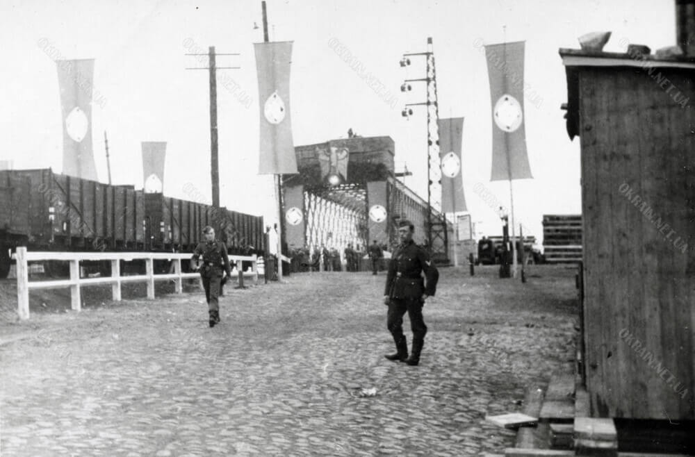 Въезд на железнодорожный мост 1941 год фото 2416