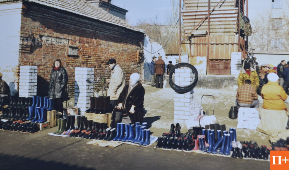 Резиновые сапоги, рынок Кременчуг фото 2422