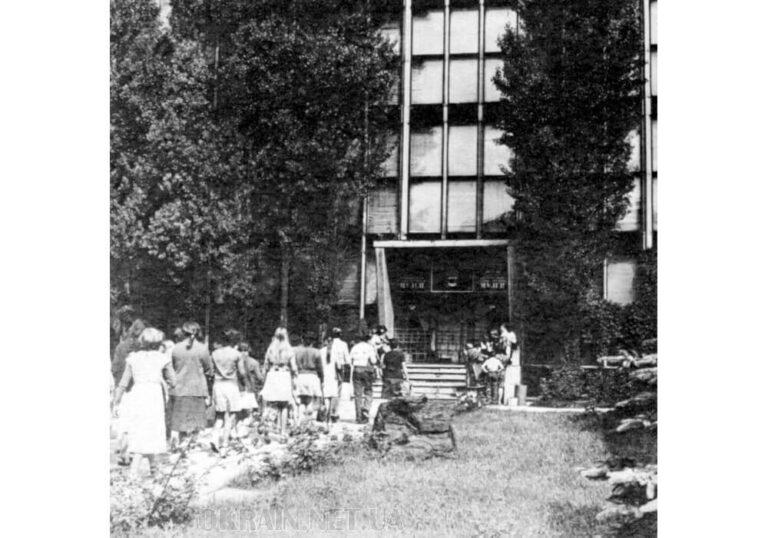 Краєзнавчий музей у Кременчуці 1983 рік фото 2478