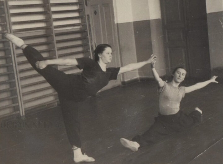 Гімнастки Кременчук 1953 рік фото 2482