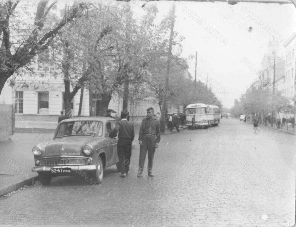Вулиця леніна (нині Соборна) Кременчук 1961 рік фото 2486