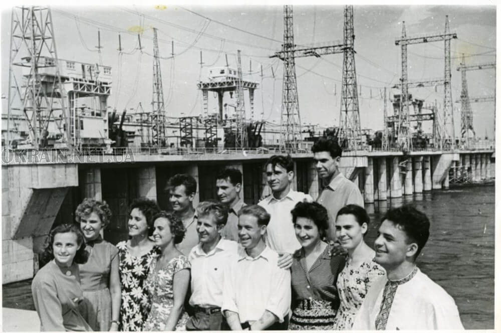 Група будівельників Кременчуцької ГЕС 1961 рік фото 2494