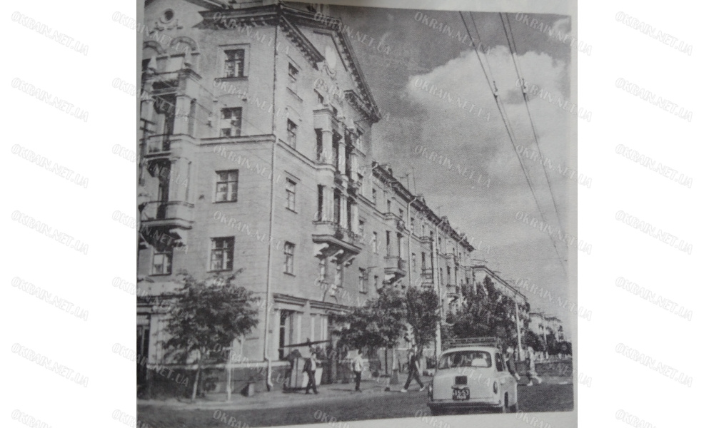 Перехрестя в центрі міста Кременчук 1975 рік фото 2542