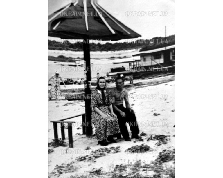 На пляжі в Кременчуці 1959 рік фото 2584