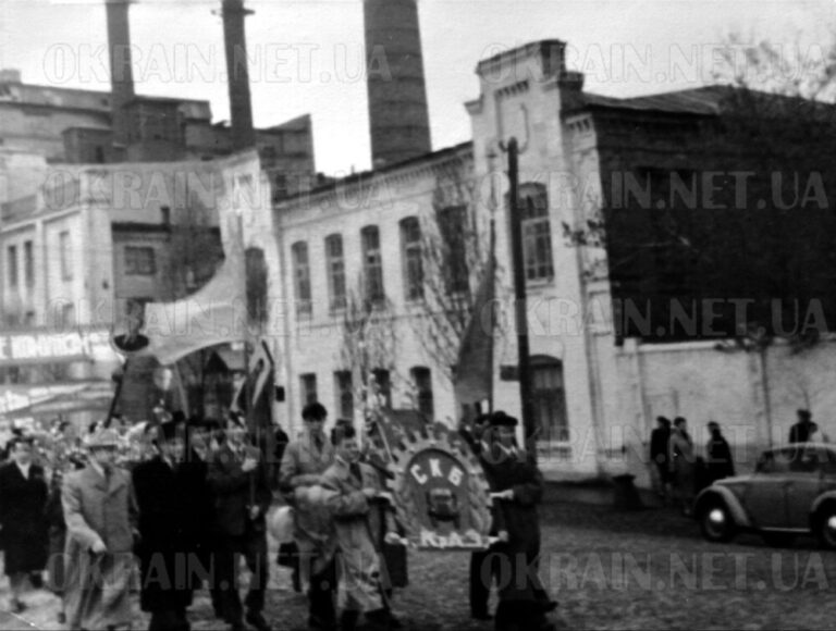 Парад в районі електростанції 1967 рік фото 2588