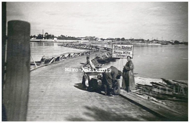 Німецькі мотоциклісти на острові Великий (зараз Зелений), 1941 рік фото 2602