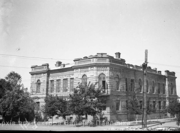 Будівля державного банку Кременчук фото №2638