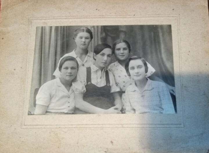 Студентки КДУІ Кременчук 1940 рік фото №2702