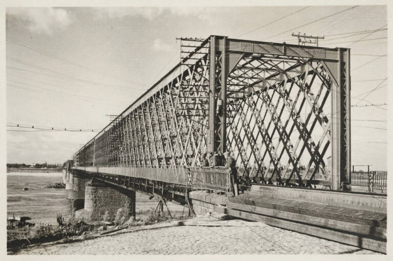 Крюківський залізничний міст 1941 рік фото №2758