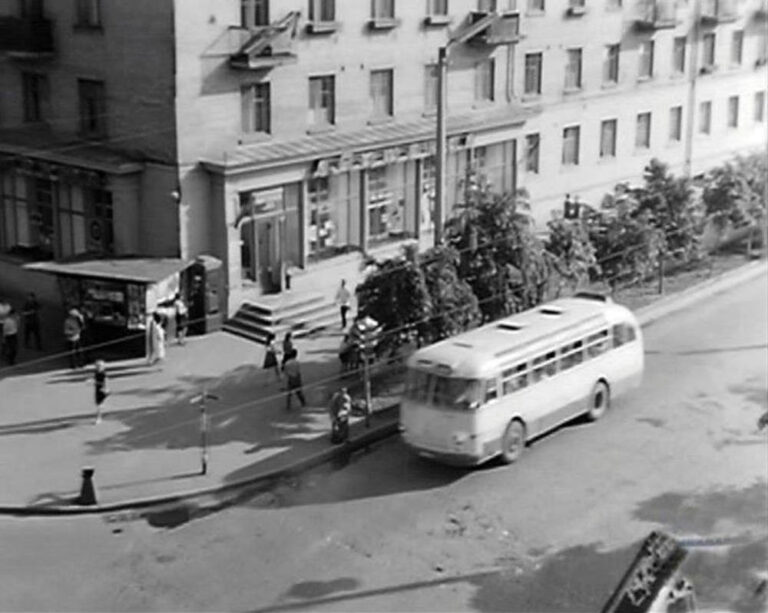Кут вулиць в центрі Кременчука фото №2973