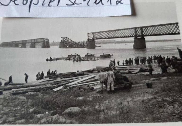 Зруйнований Крюківський міст 1941 рік фото №3161