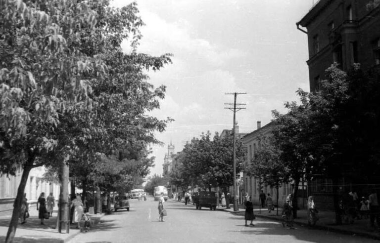 Сучасна вулиця Соборна в 1960-ті роки фото №3191
