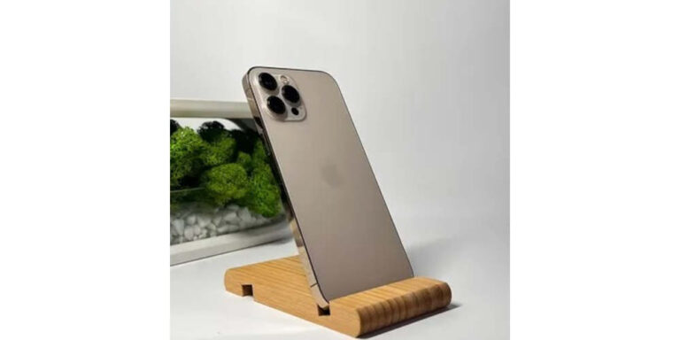 iPhone 12 Pro Max Б/У: чи варто купувати вживаний флагман?