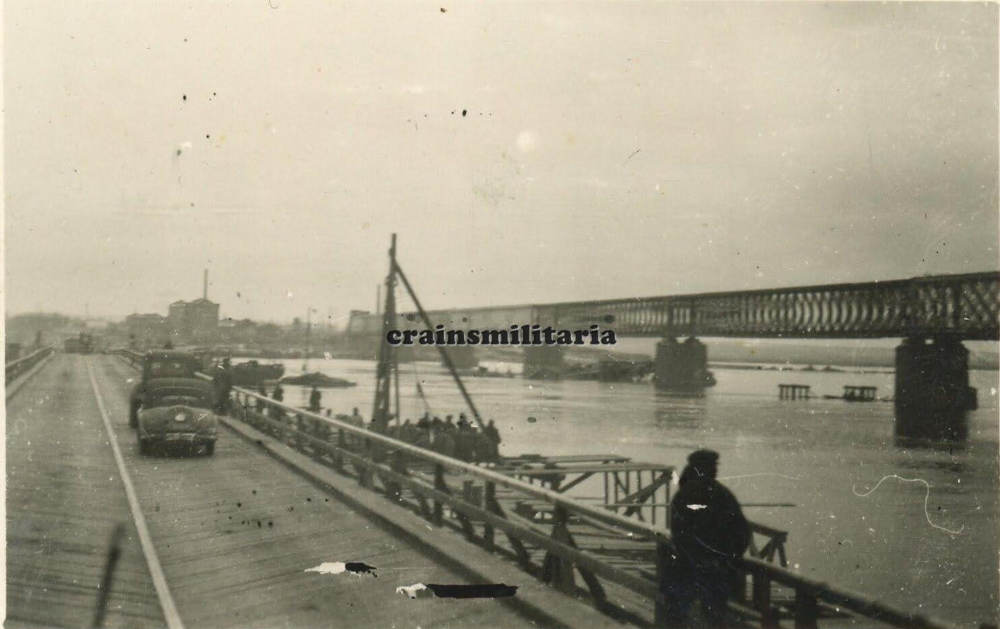 Кременчук, 1941: переправа через Дніпро, вид на Крюків, фото №3271