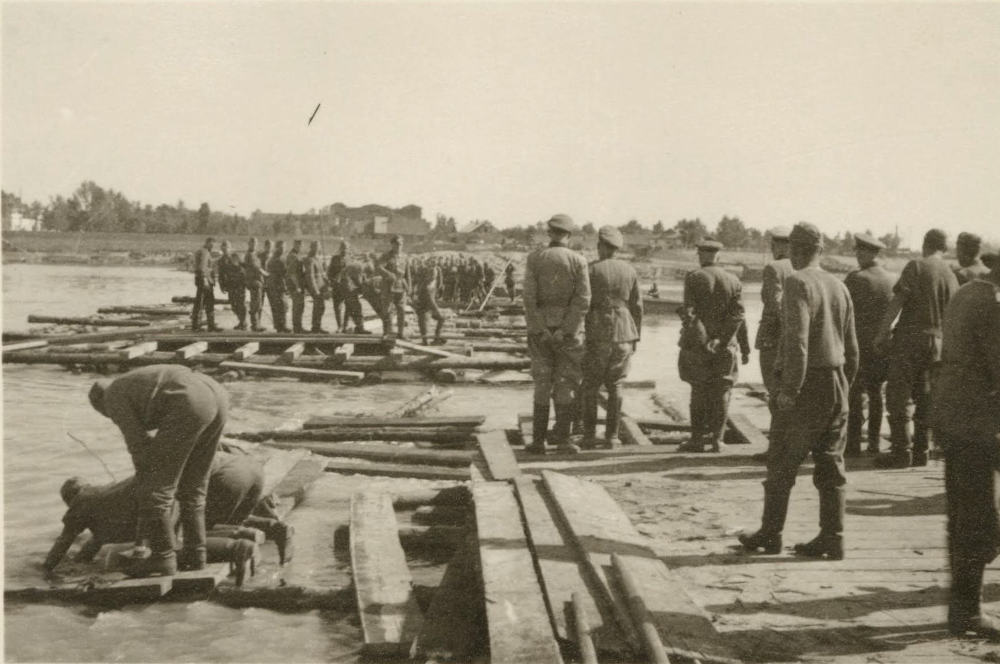 Будівництво переправи на остров Великий, 1941 рік фото №3359